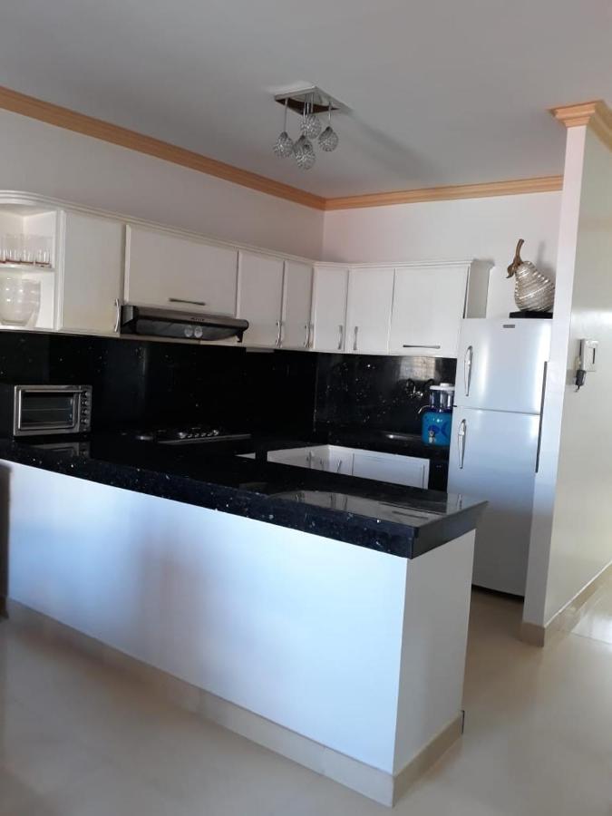 Departamentos Marcecilia De 2 Y 3 Habitaciones En El Centro De مانتا المظهر الخارجي الصورة
